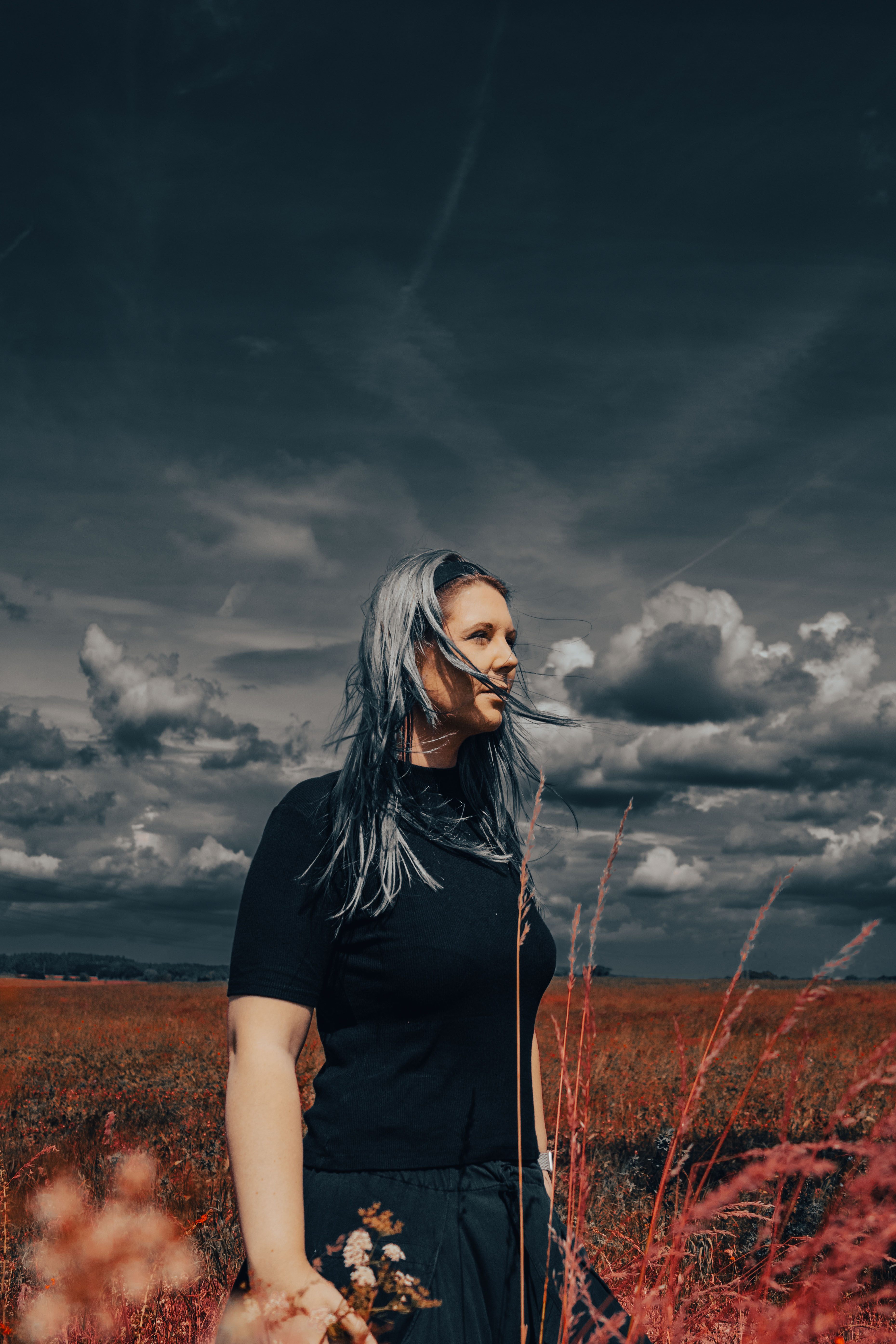 Kuenstlerisches Portraitshooting in warmem Licht